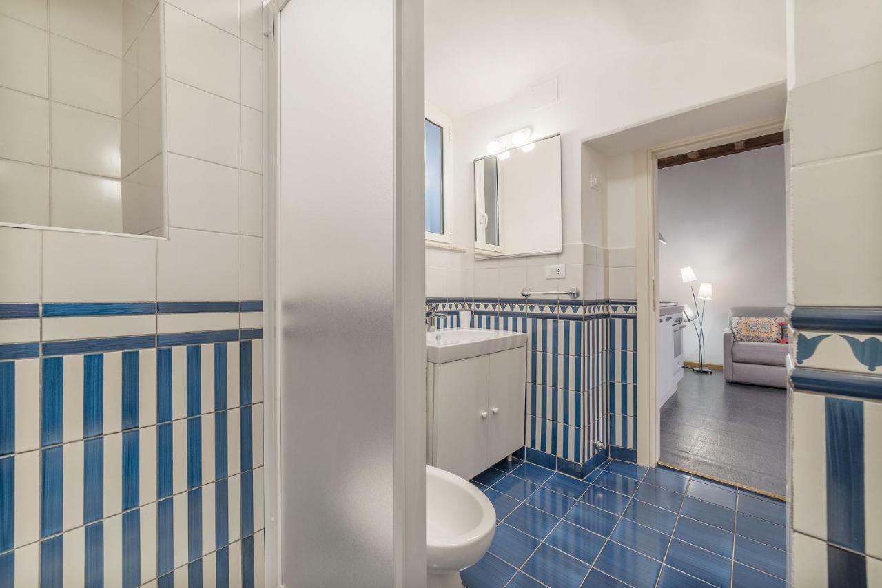 At The Heart Of Monti - Via Dei Capocci Apartment Rom